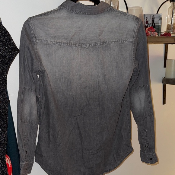 Banana Republic Charcoal Denim Shirt - Picture 4 of 4